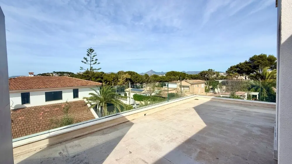 Villa Santa Ponsa mountain view